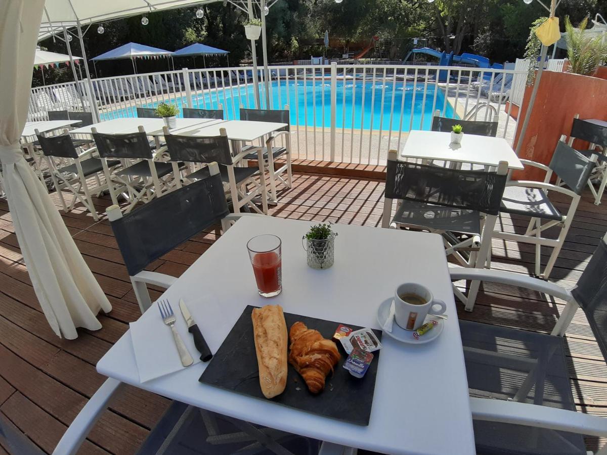 Le Beau Veze Hotel Carqueiranne Eksteriør billede
